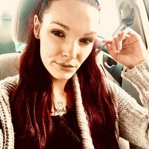 Meet your Posher, Alexandra